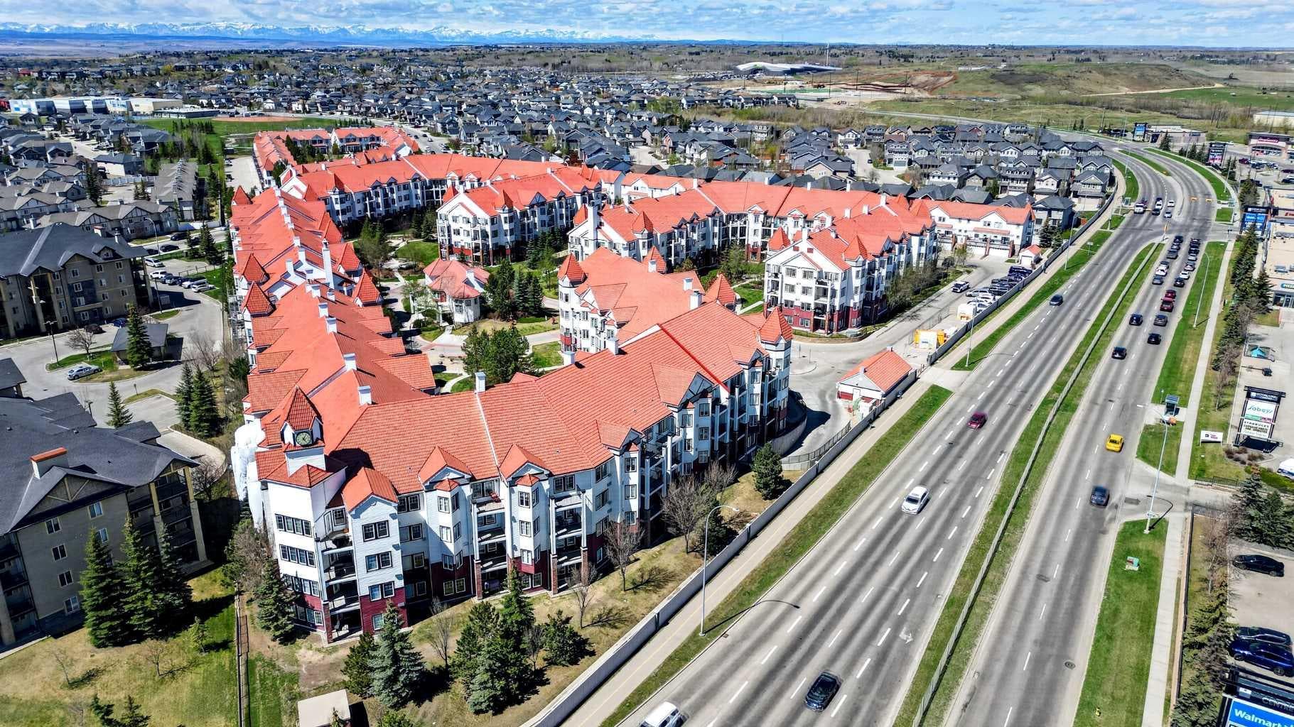 137, 60 Royal Oak Plaza NW