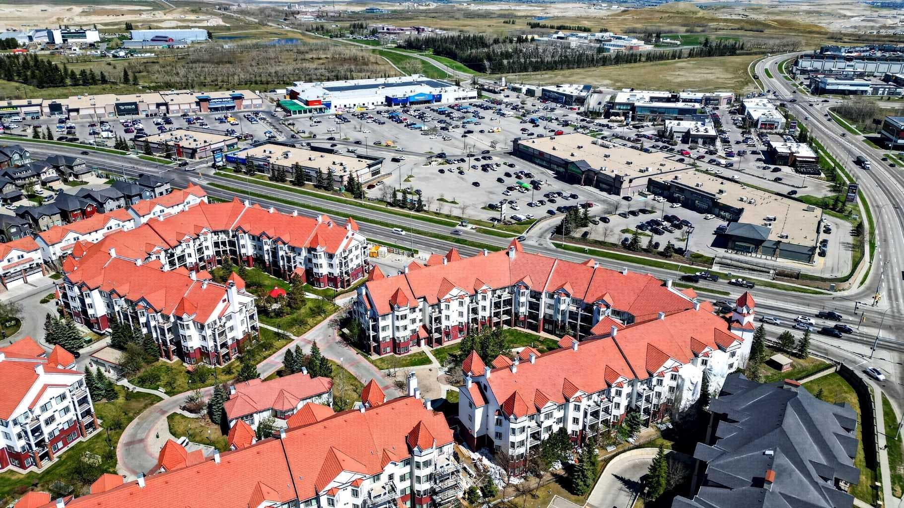 137, 60 Royal Oak Plaza NW