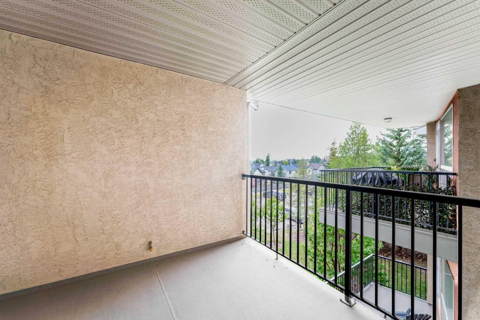 314, 69 Springborough Court SW