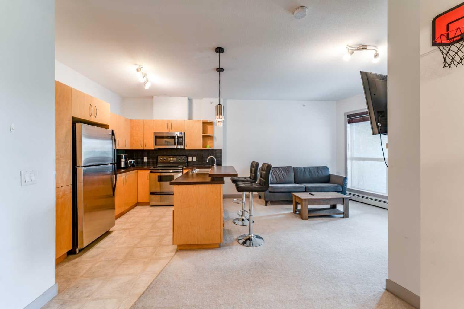 314, 69 Springborough Court SW