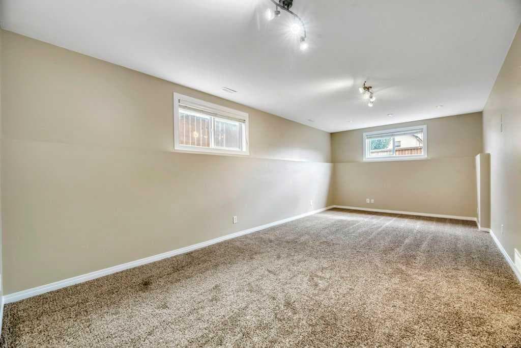 677 Evermeadow Road SW