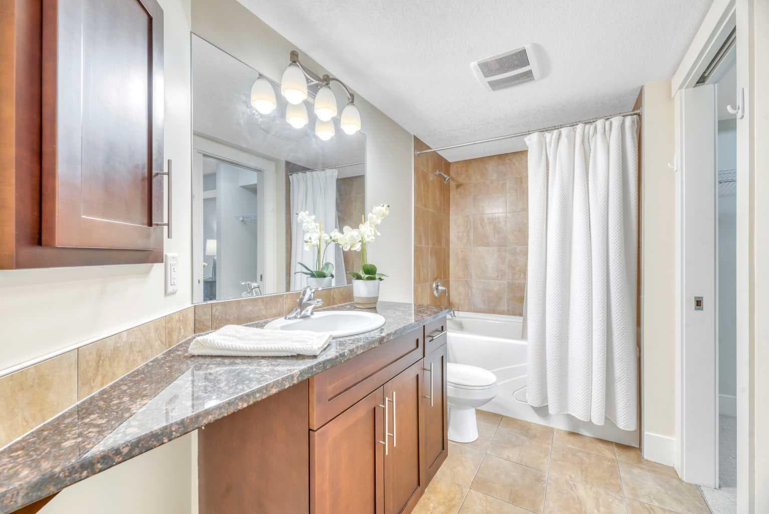 315, 500 Rocky Vista Gardens NW