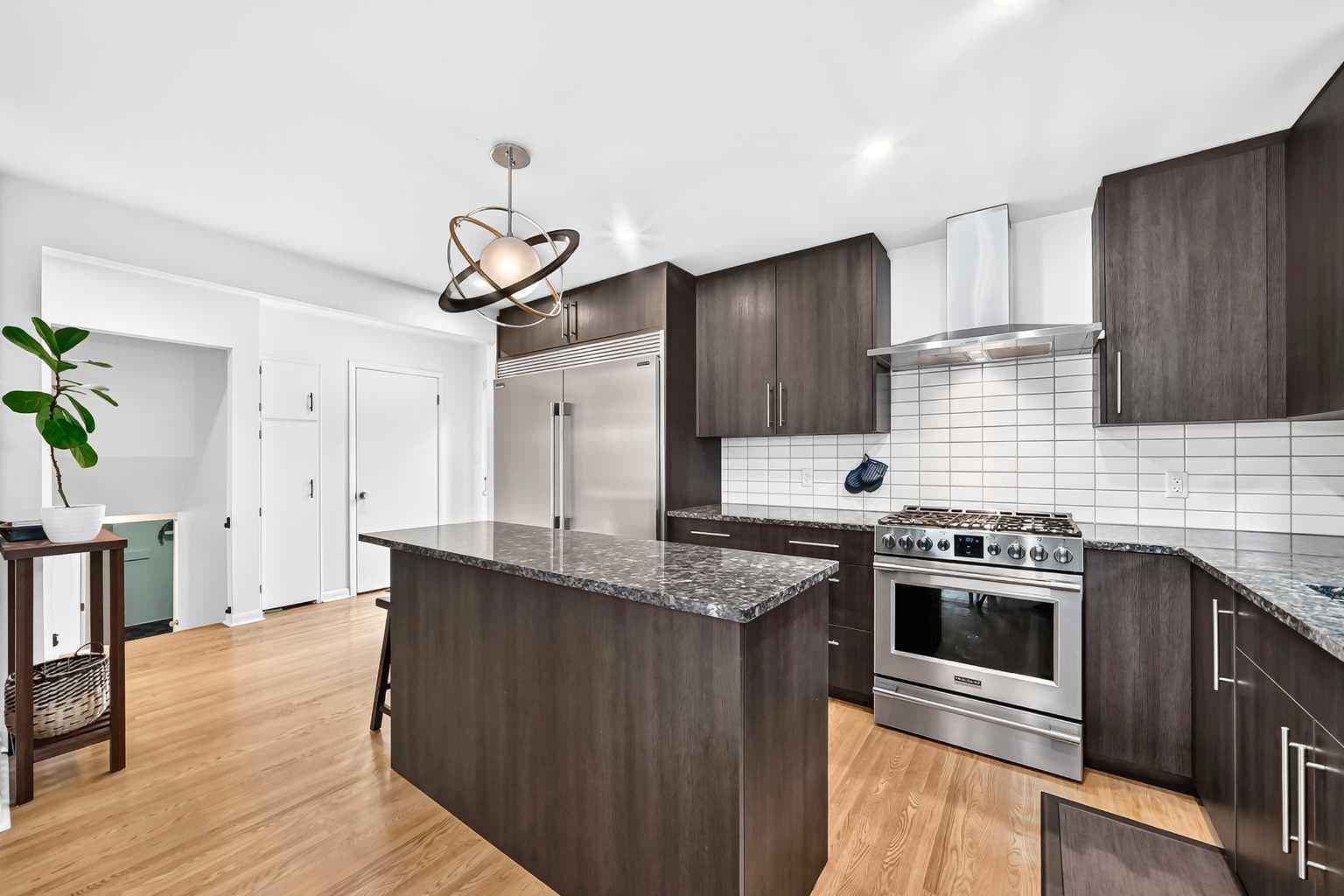 47 Woodlark Drive SW