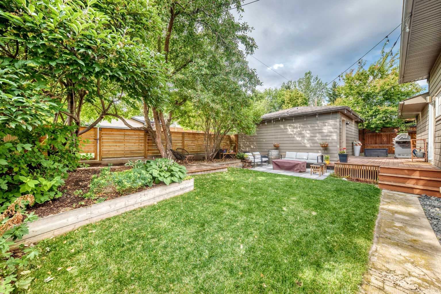 47 Woodlark Drive SW