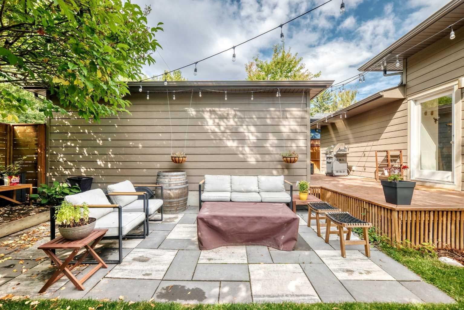 47 Woodlark Drive SW