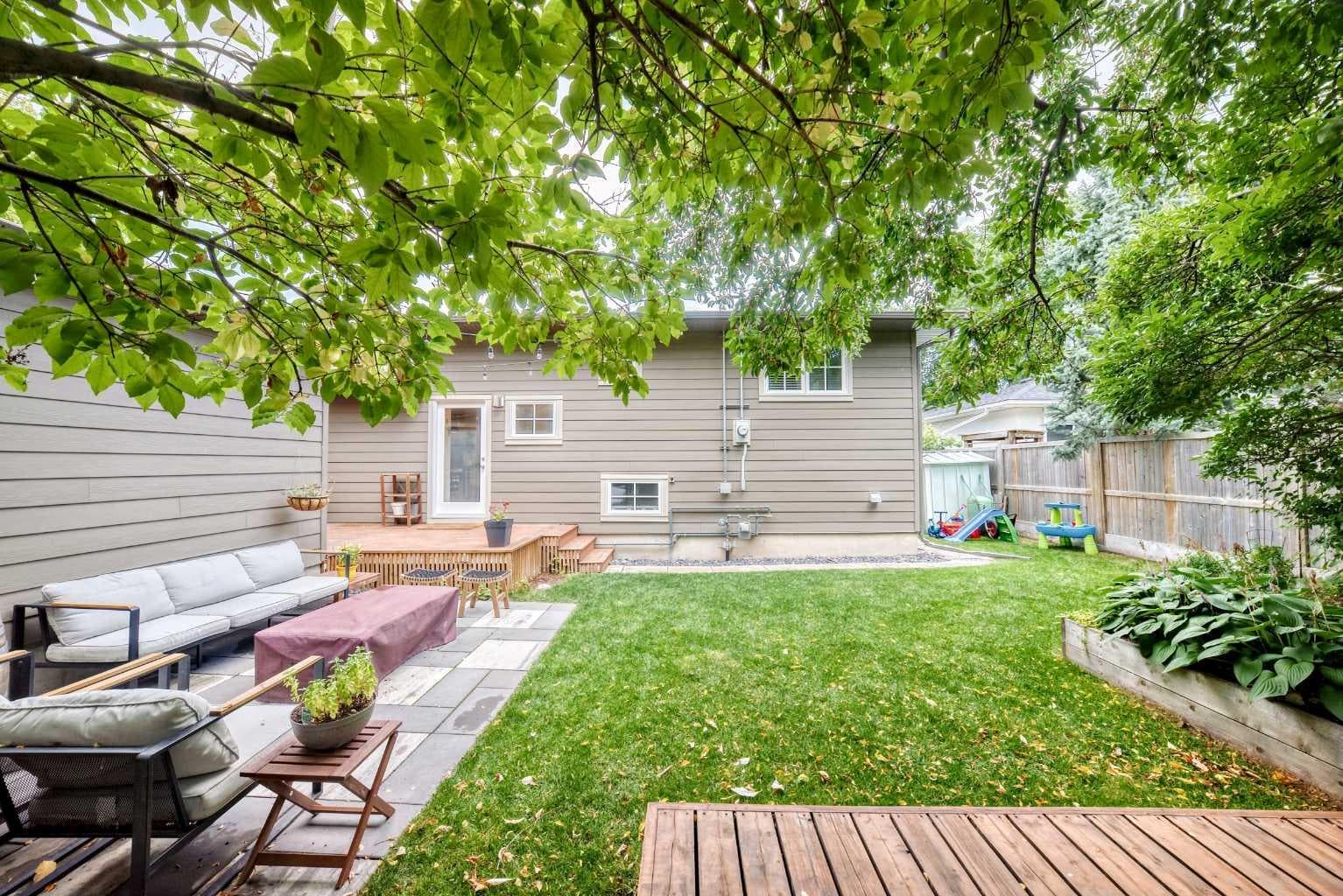 47 Woodlark Drive SW