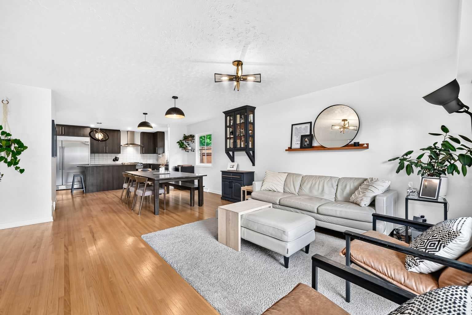 47 Woodlark Drive SW