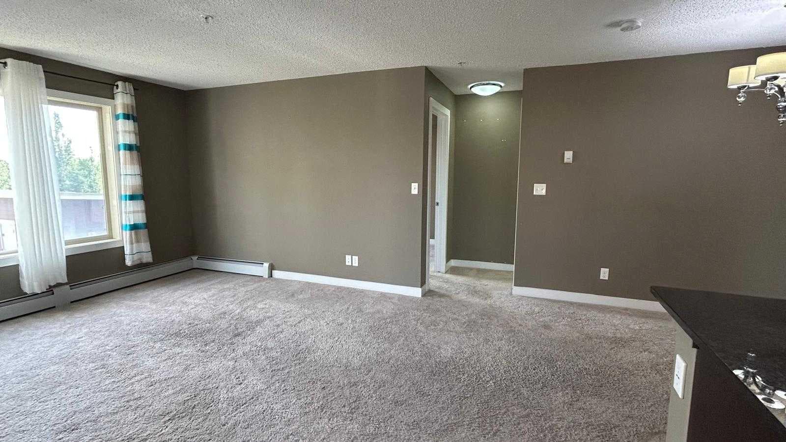 218, 5 Saddlestone Way NE