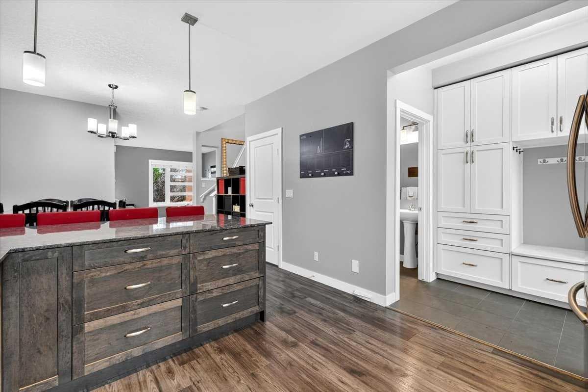 309 Midtown Gate SW