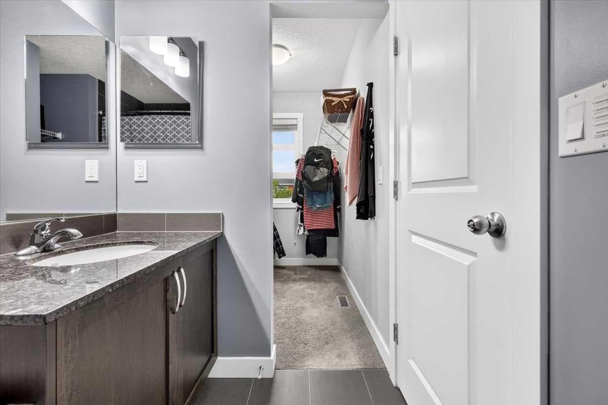 309 Midtown Gate SW