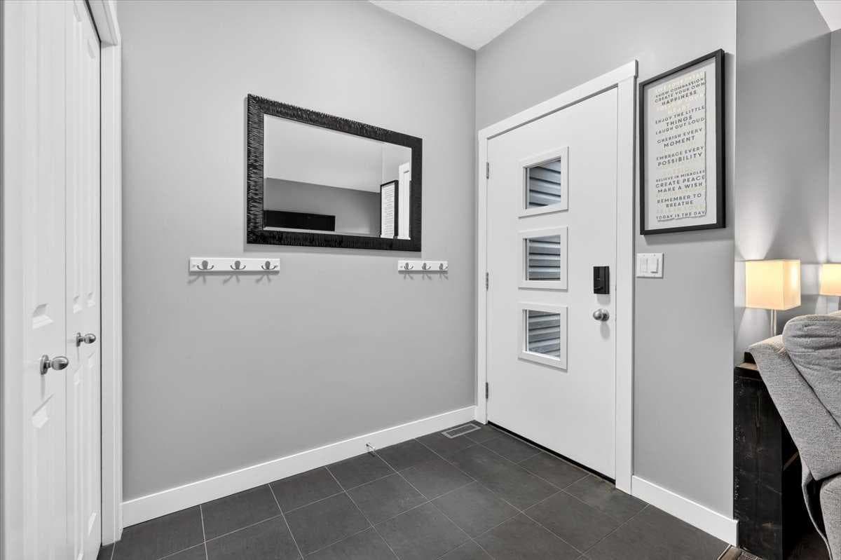 309 Midtown Gate SW