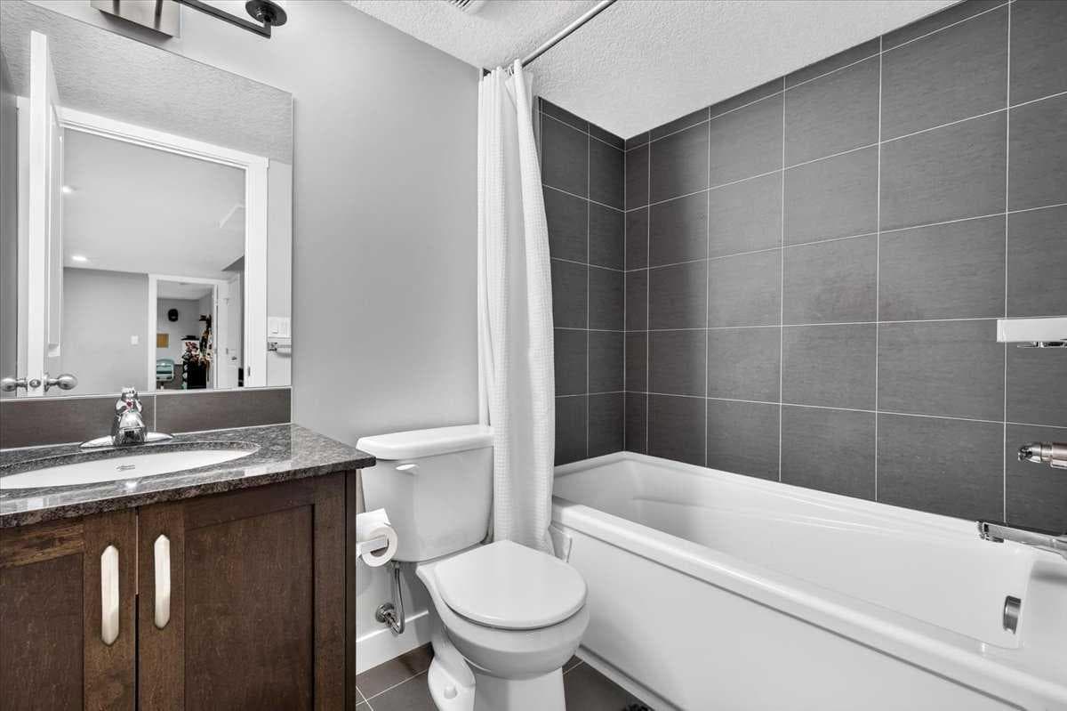 309 Midtown Gate SW