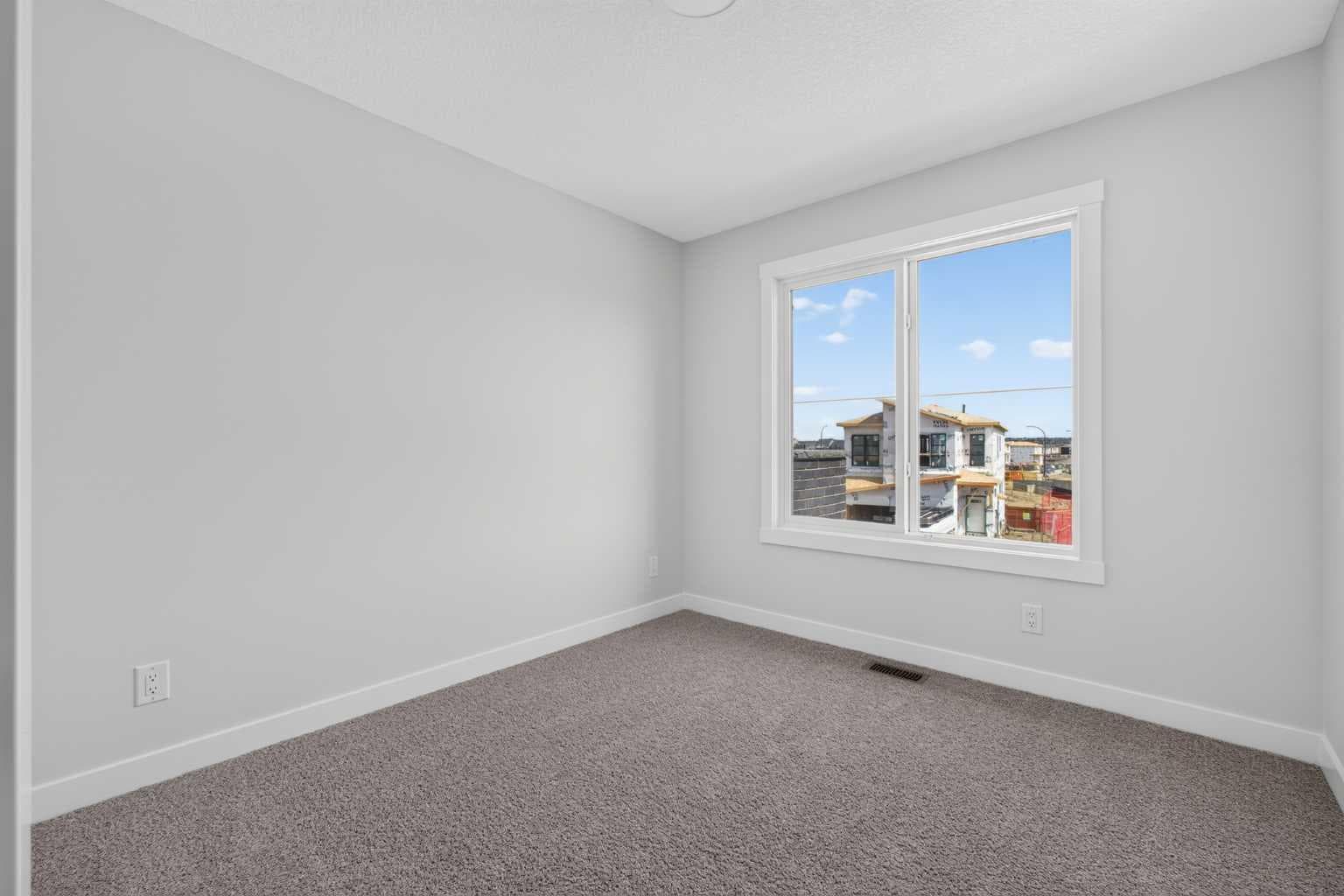 155 Stargazer Grove NW