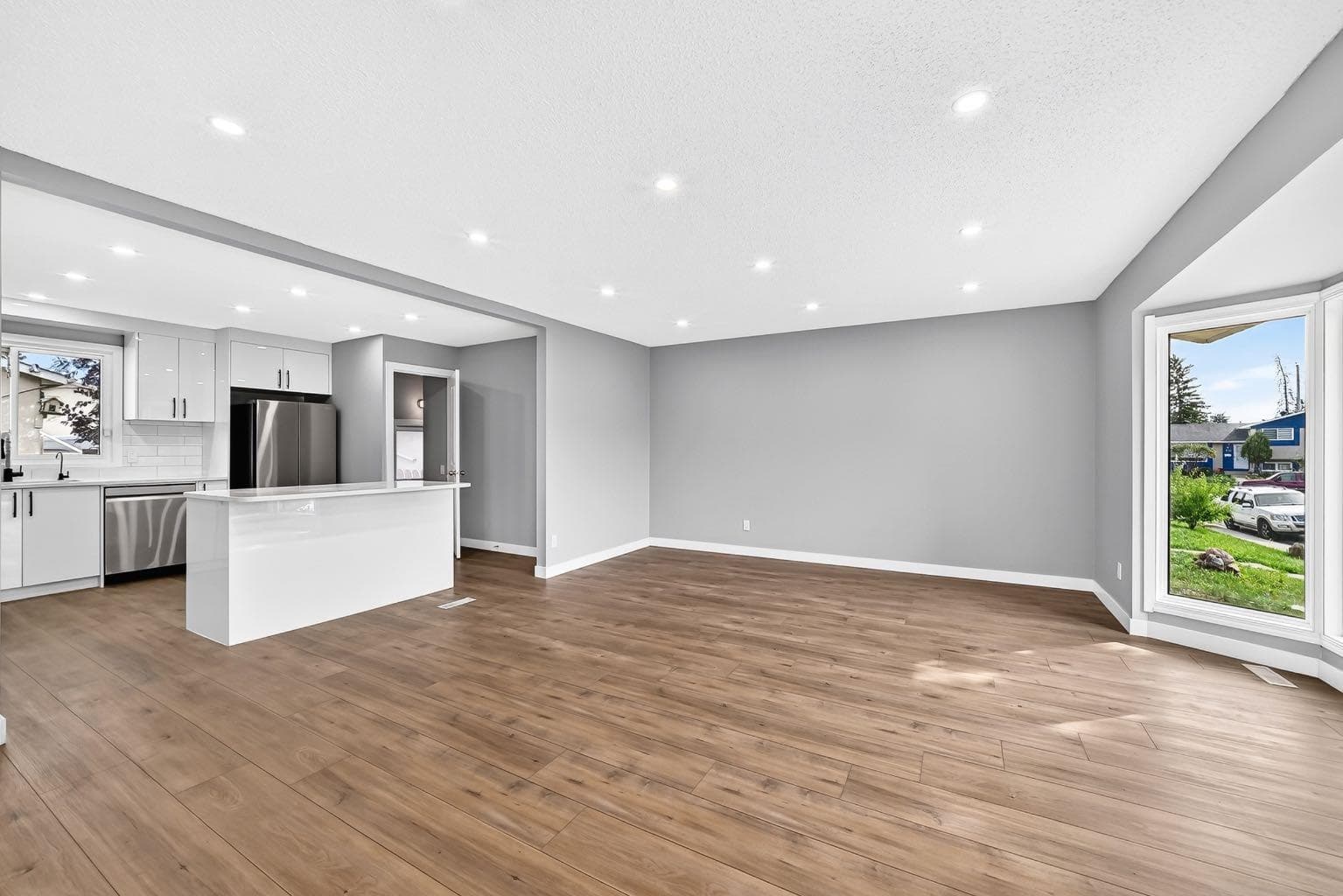 208 Penbrooke Way SE