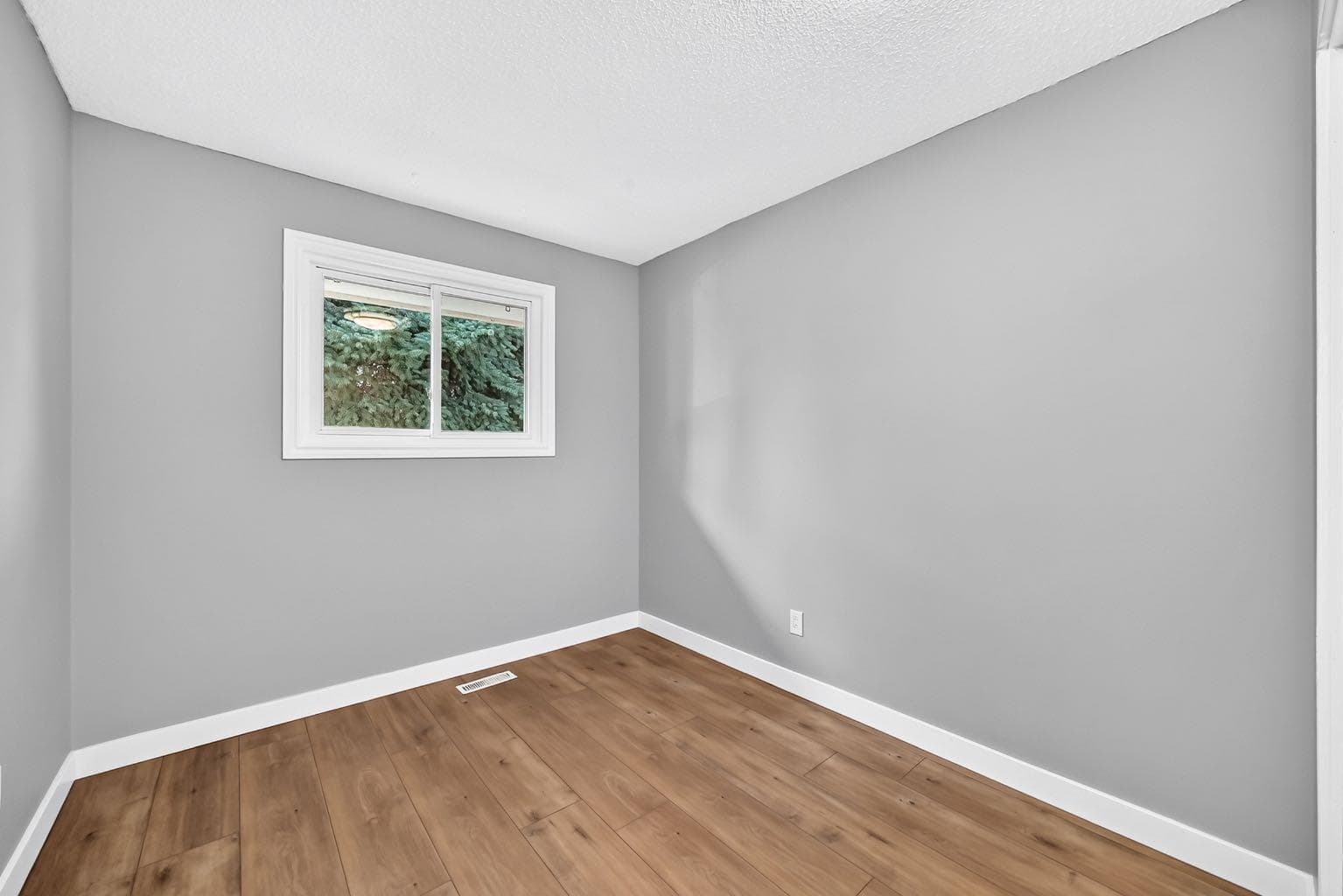 208 Penbrooke Way SE