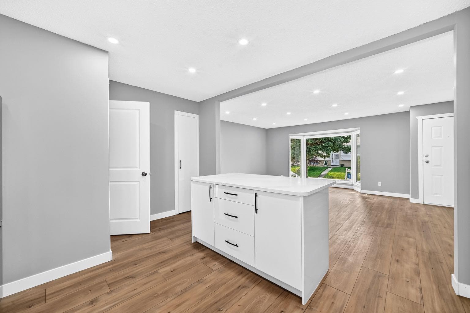 208 Penbrooke Way SE