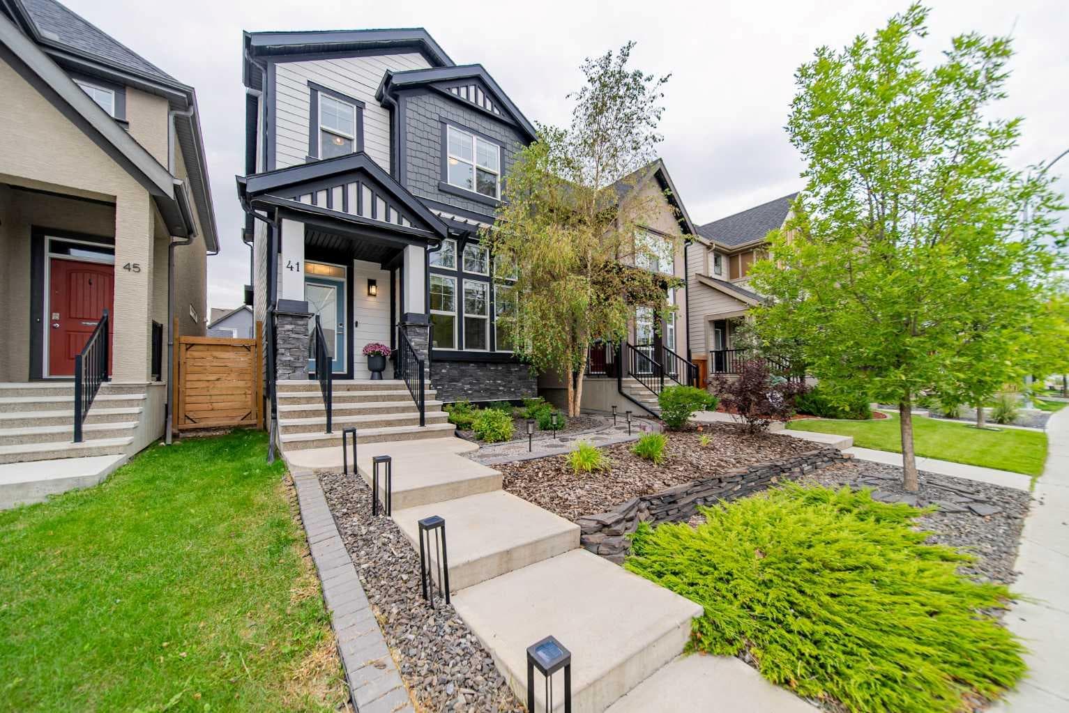 41 Masters Crescent SE
