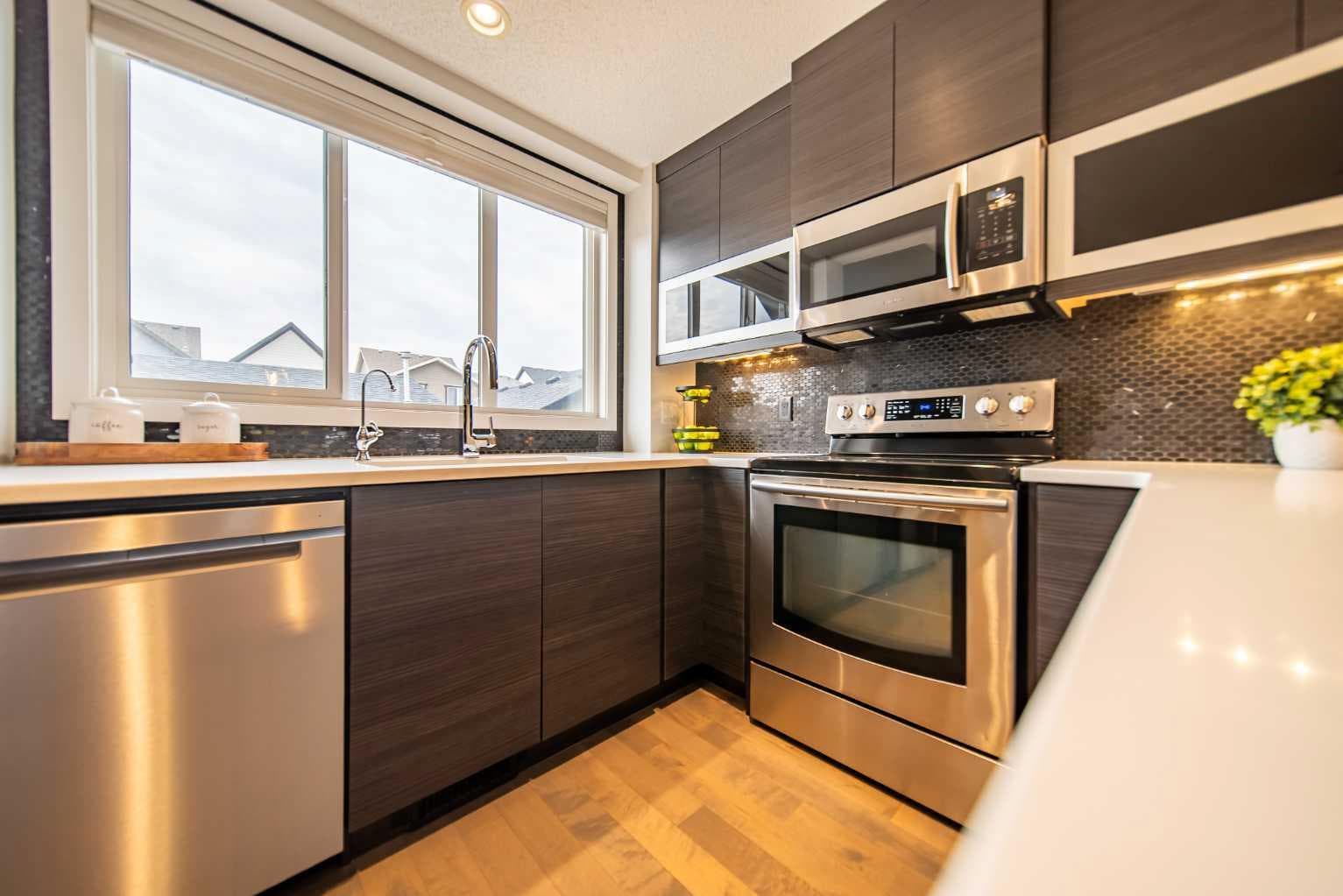 41 Masters Crescent SE