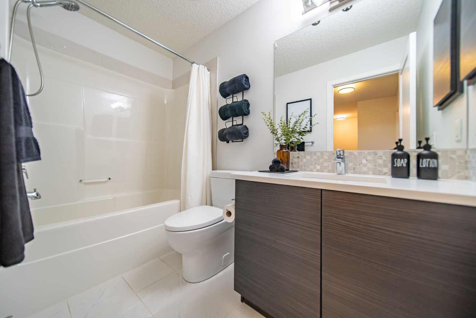 41 Masters Crescent SE