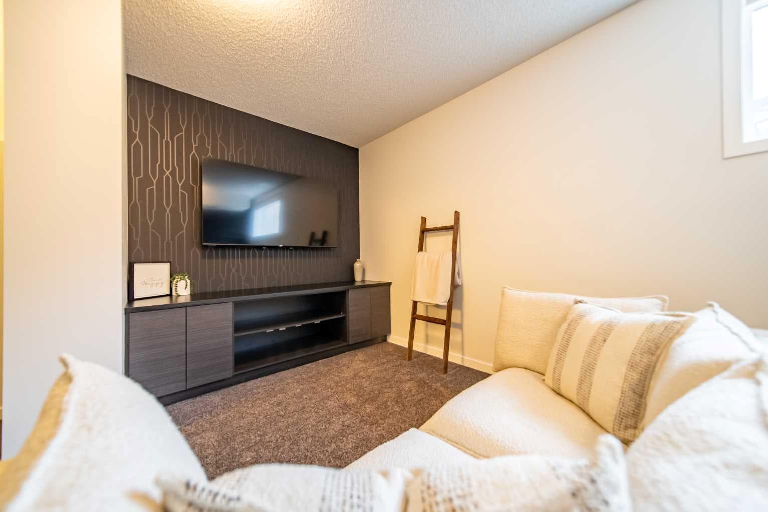 41 Masters Crescent SE