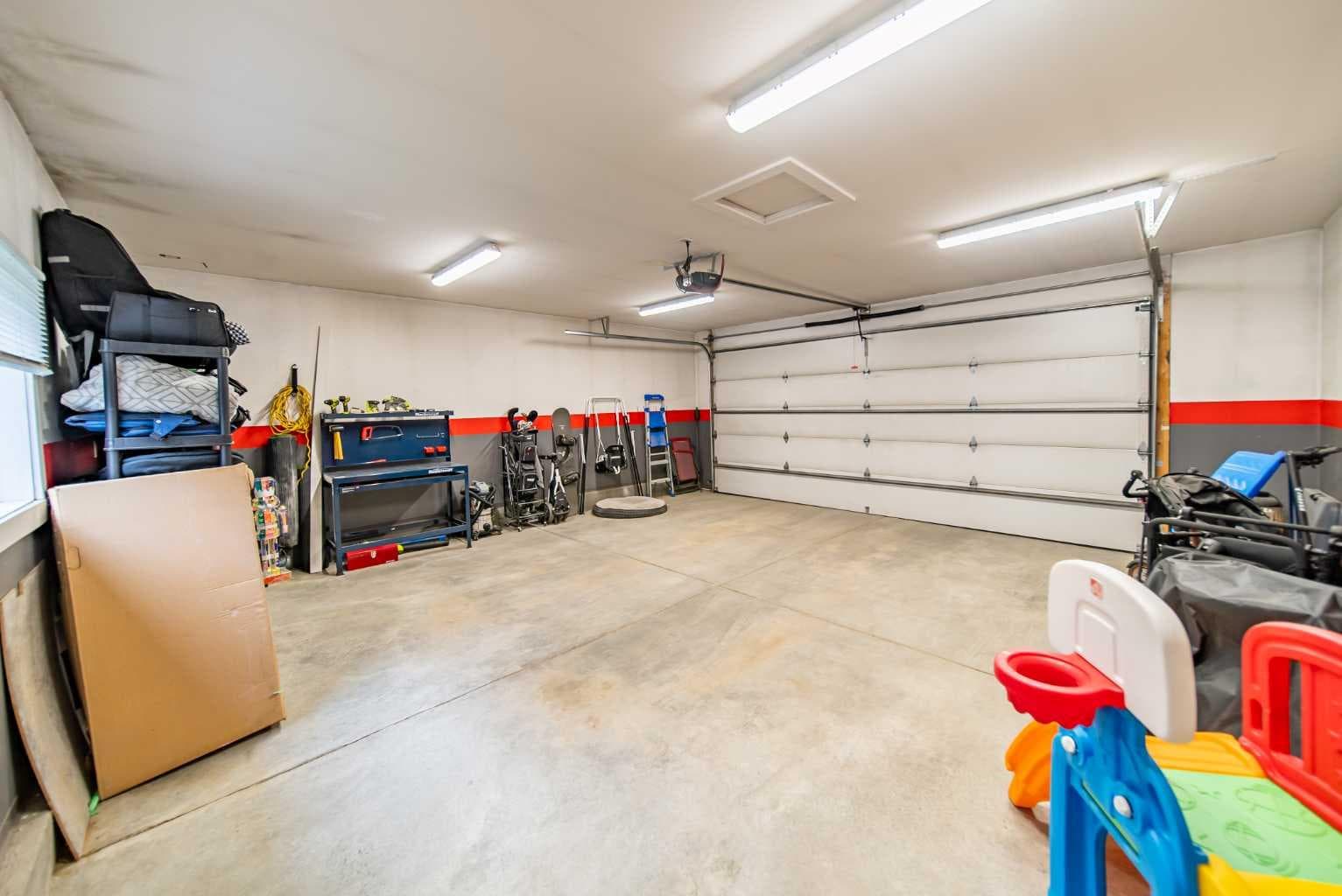 41 Masters Crescent SE
