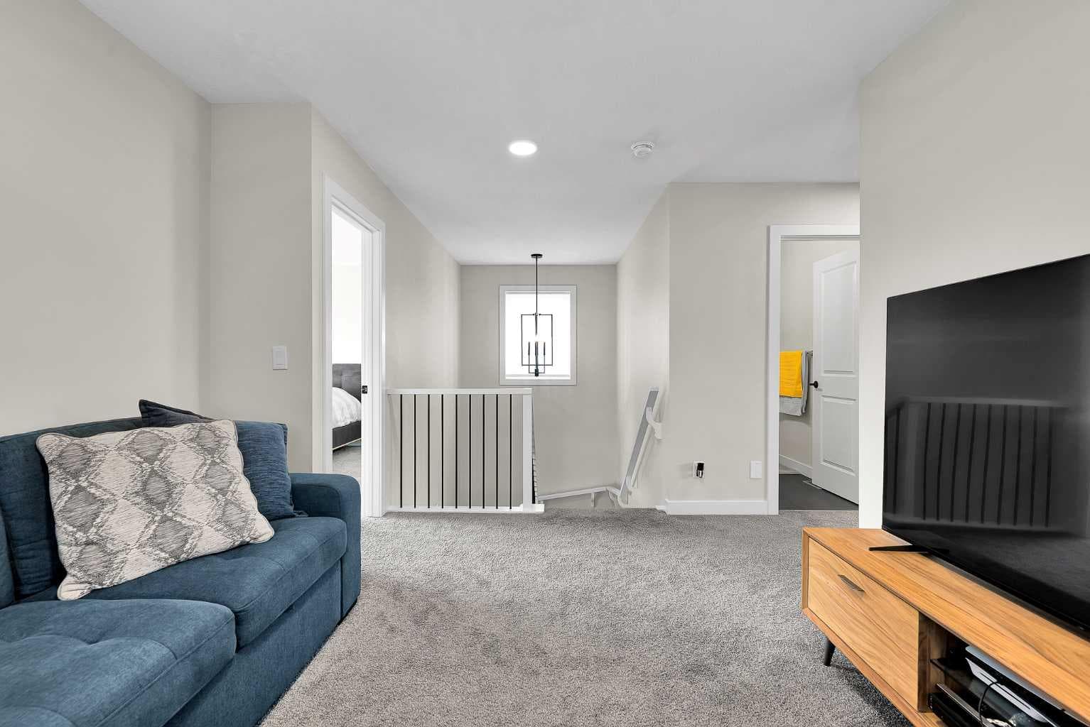 95 Lawrence Green SE