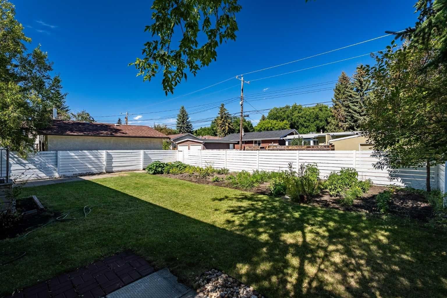 3404 Bulyea Crescent NW