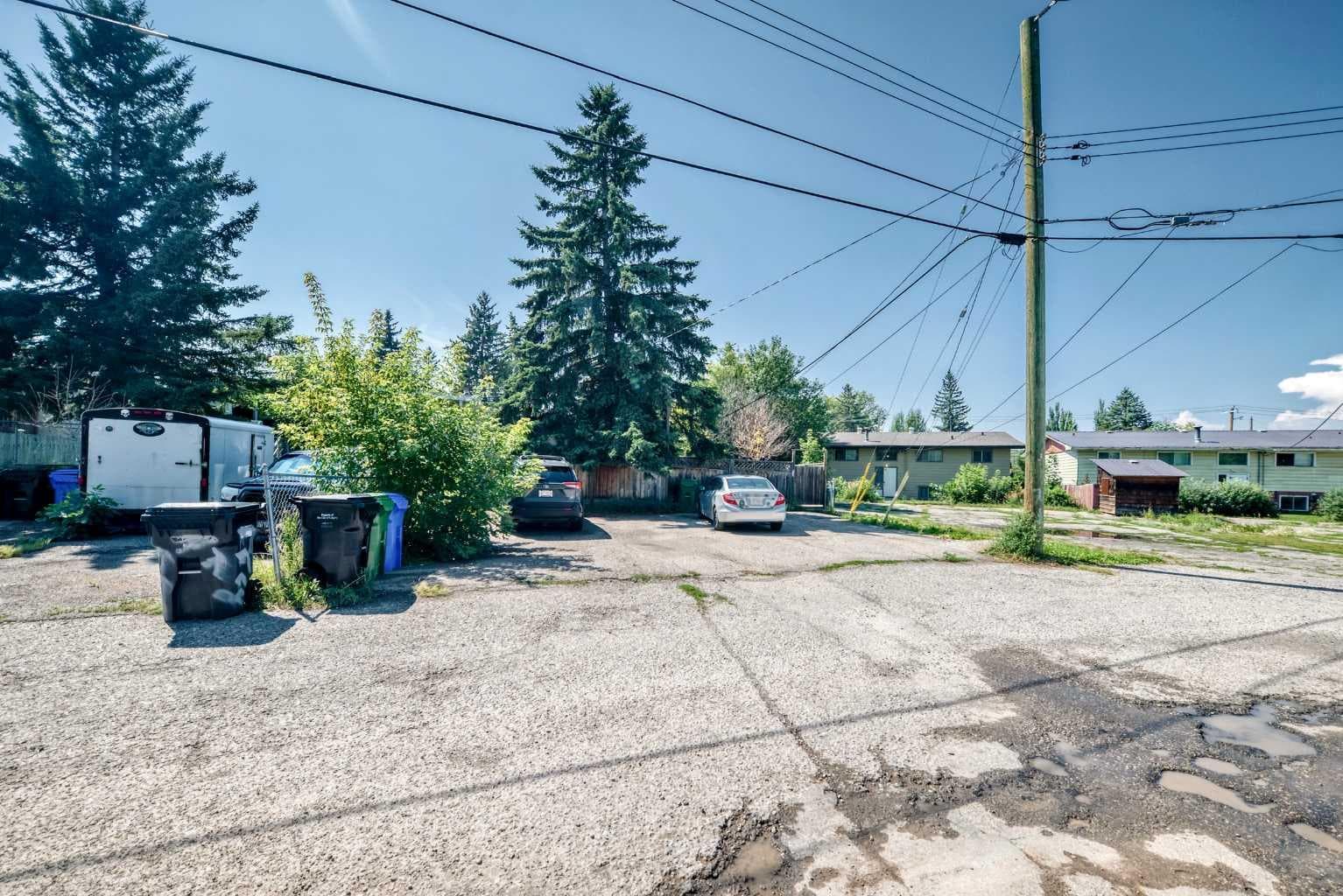 7726 & 7728 34 Avenue NW