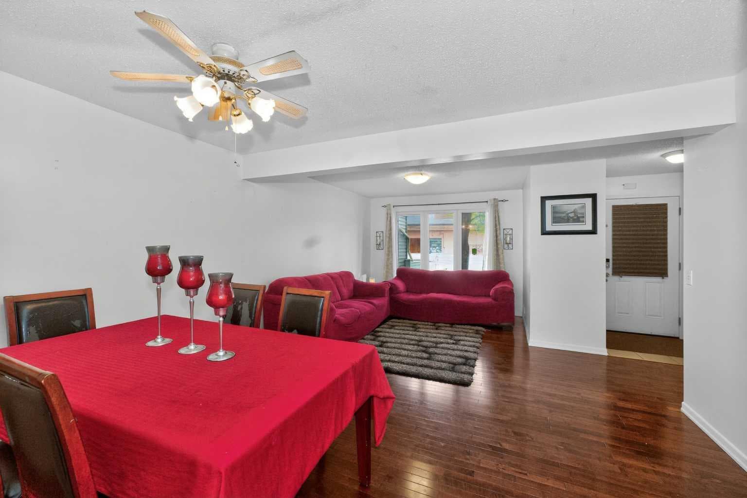 10 Falconer Terrace NE