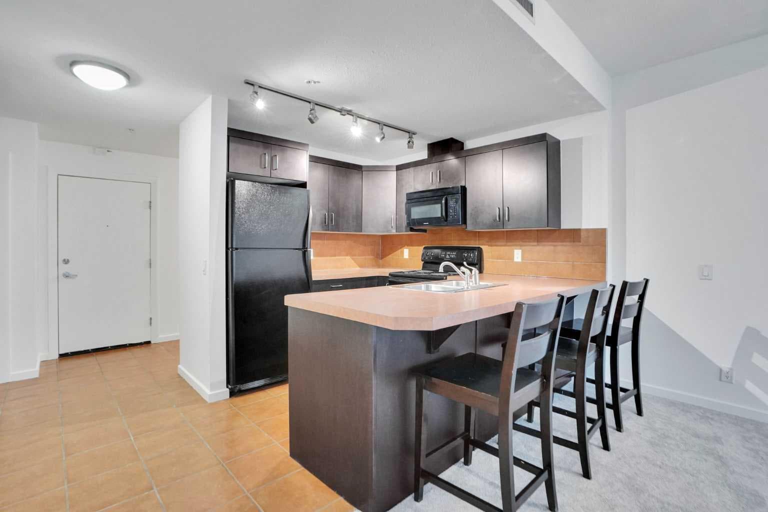 404, 1410 1 Street SE
