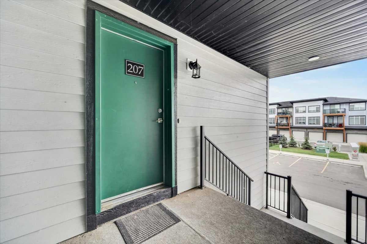 207, 414 Seton Passage SE