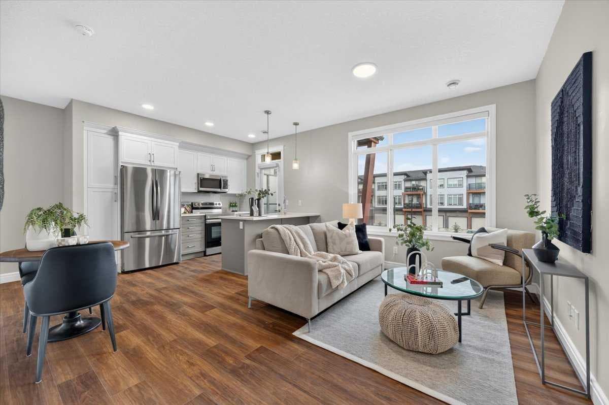 207, 414 Seton Passage SE