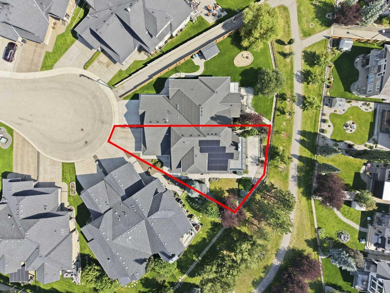 242 Cranleigh Place SE