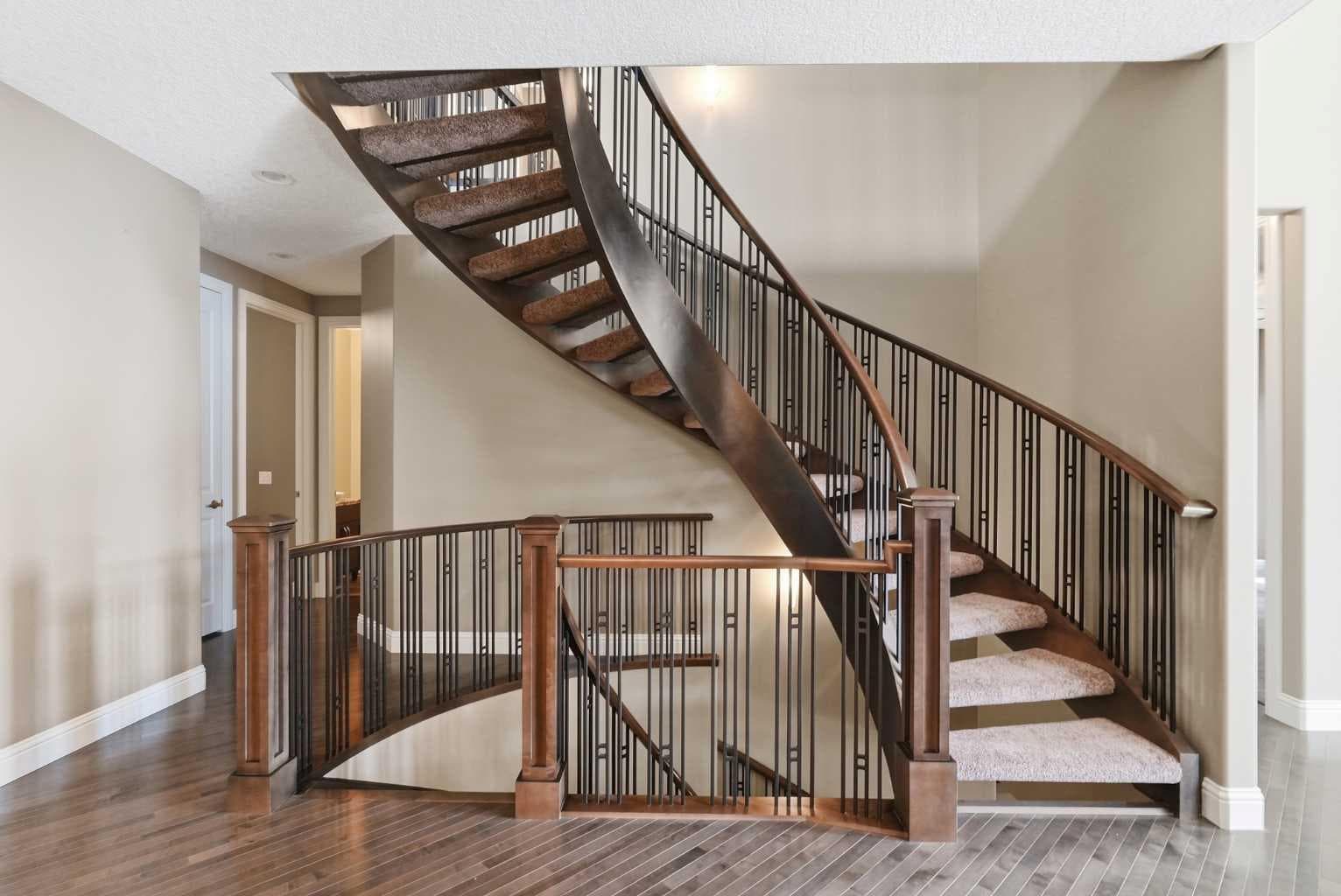 242 Cranleigh Place SE