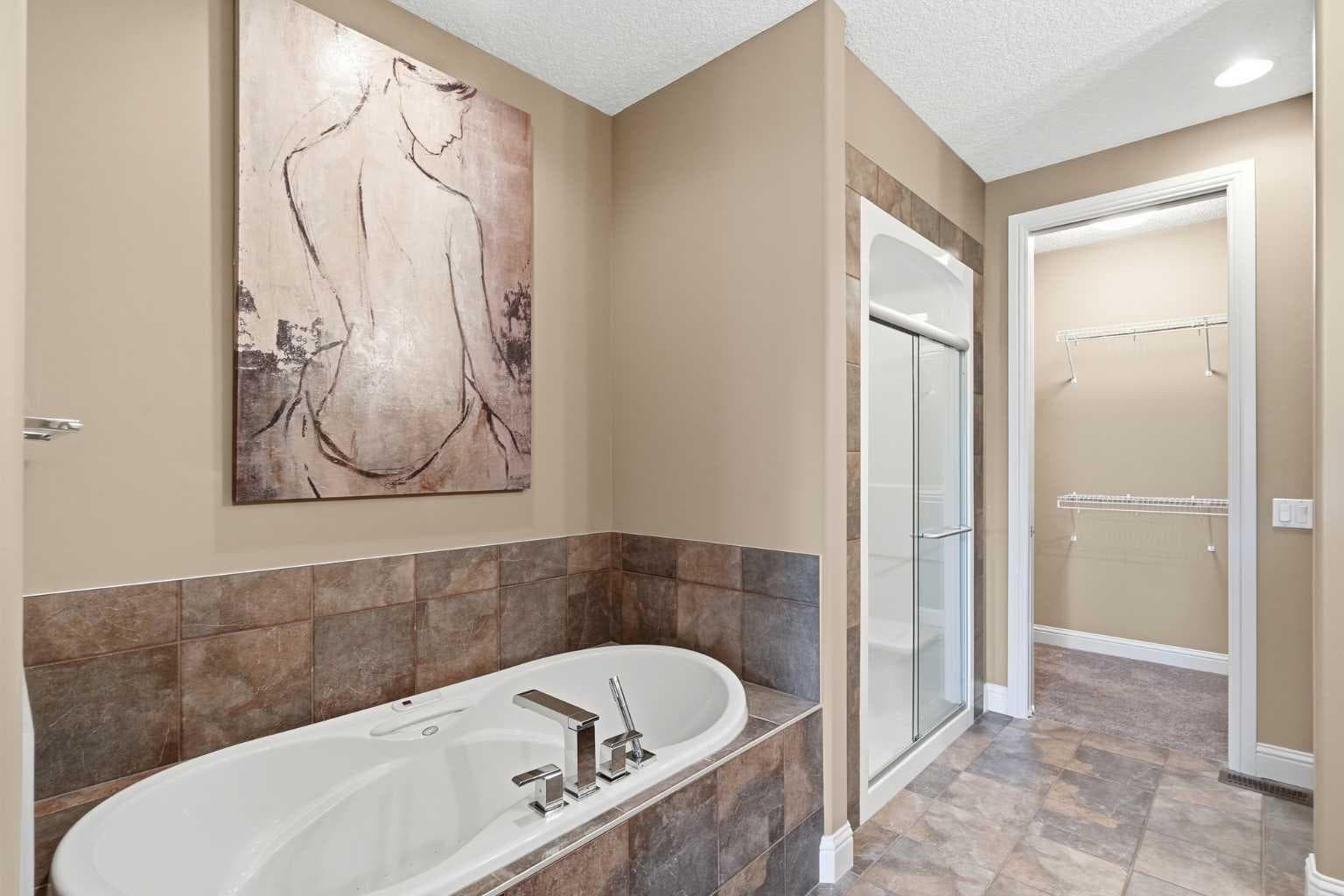 242 Cranleigh Place SE