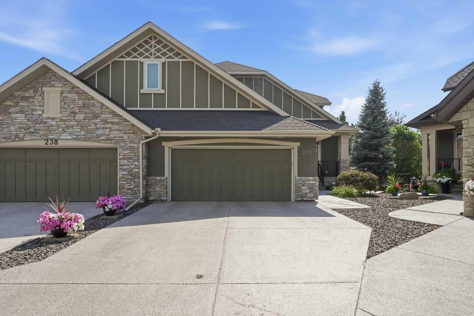 242 Cranleigh Place SE