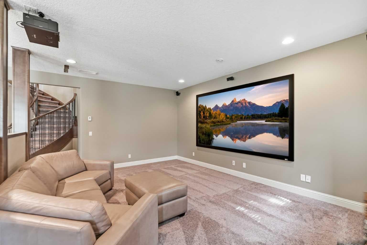 242 Cranleigh Place SE