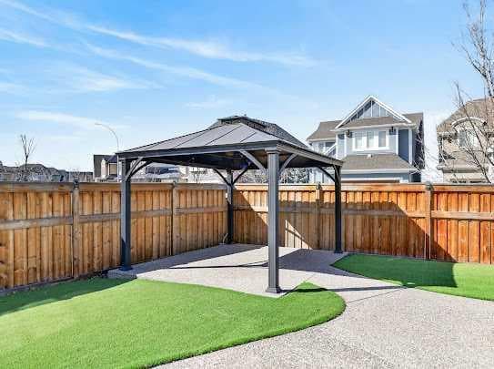 248 Marquis Landing SE