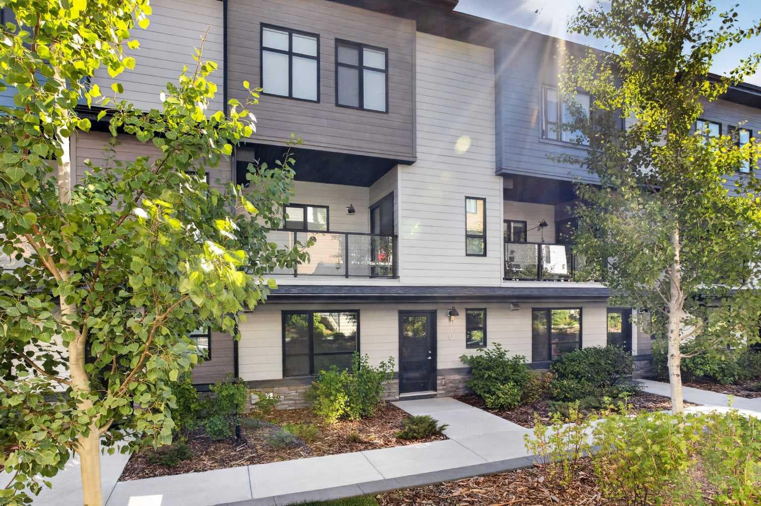 110, 42 Cranbrook Gardens SE