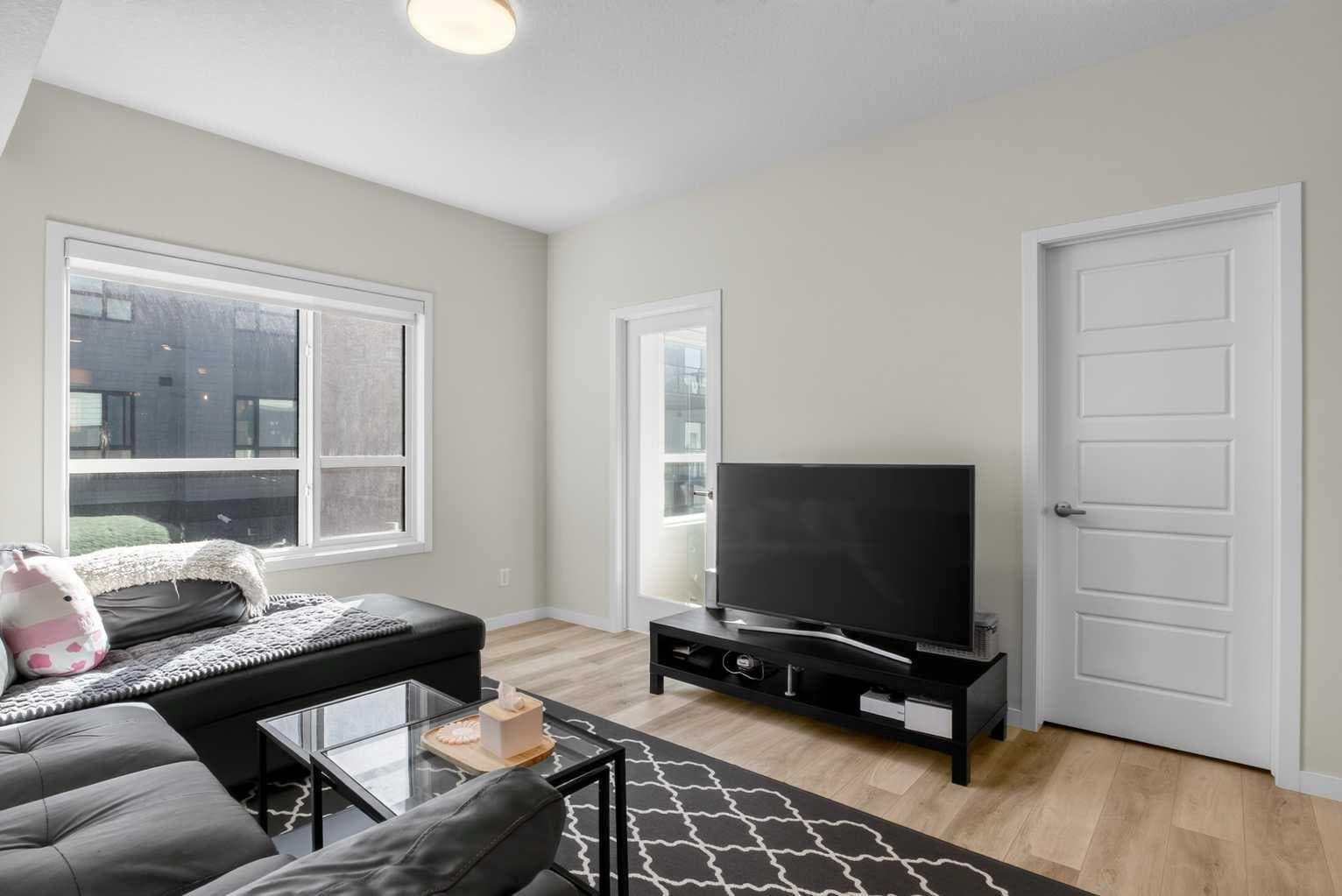 110, 42 Cranbrook Gardens SE