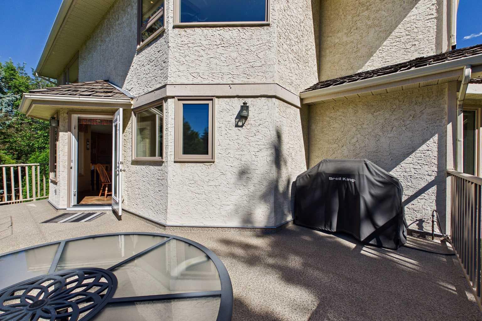 220 Varsity Estates Terrace NW