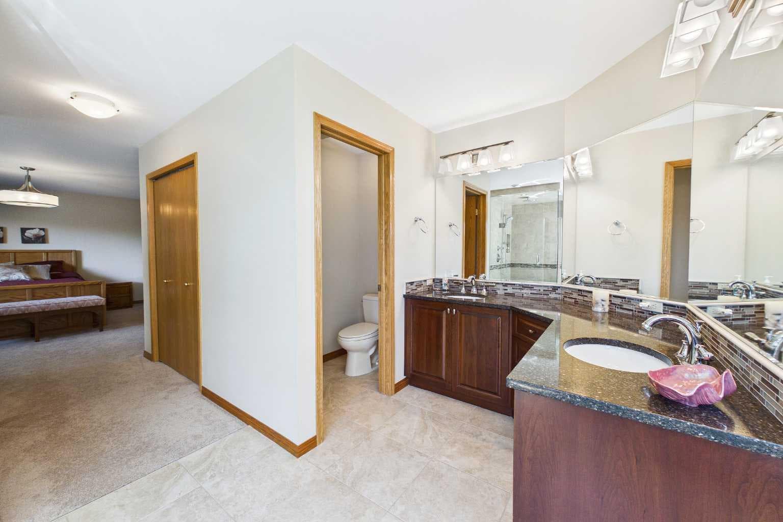 220 Varsity Estates Terrace NW