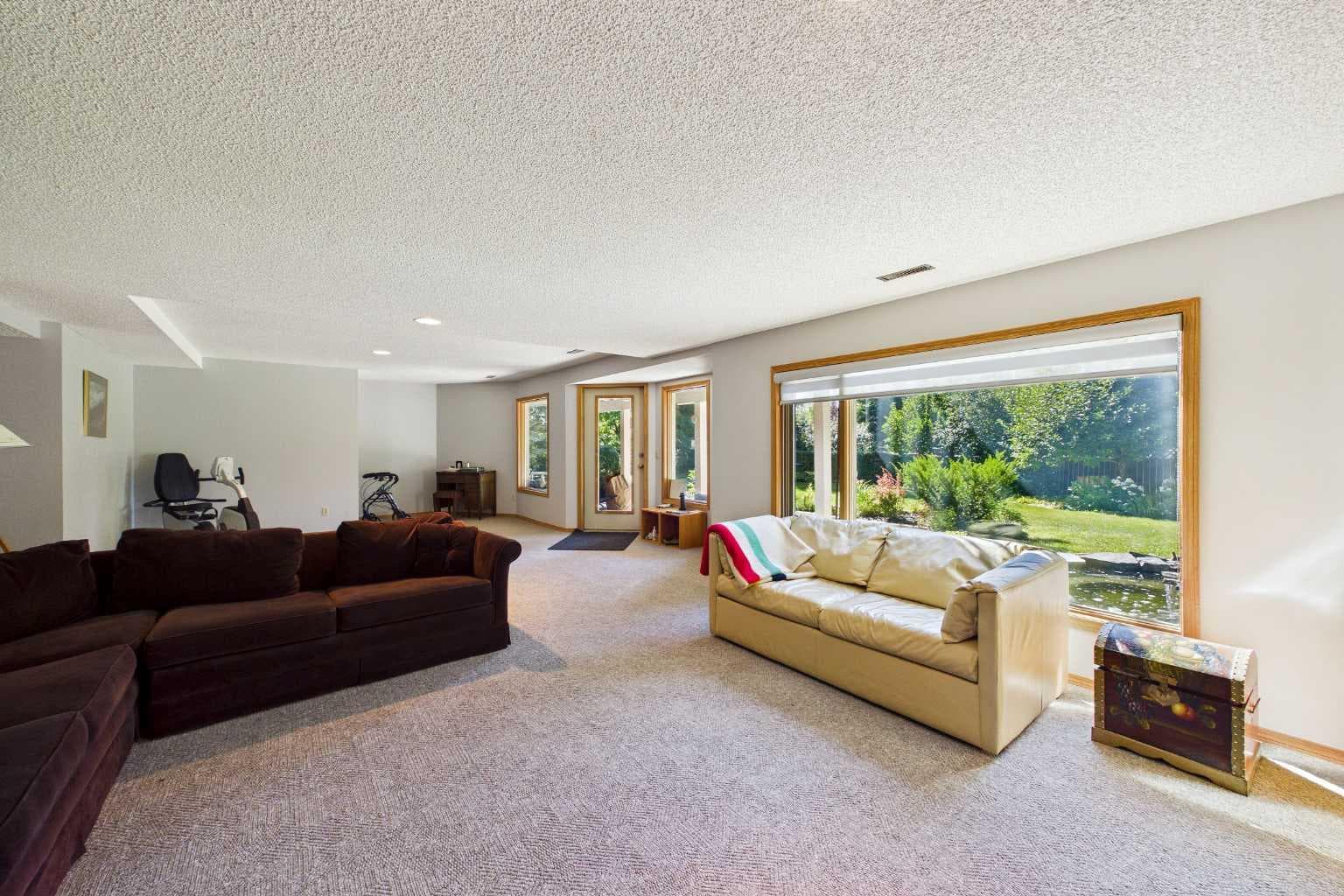 220 Varsity Estates Terrace NW