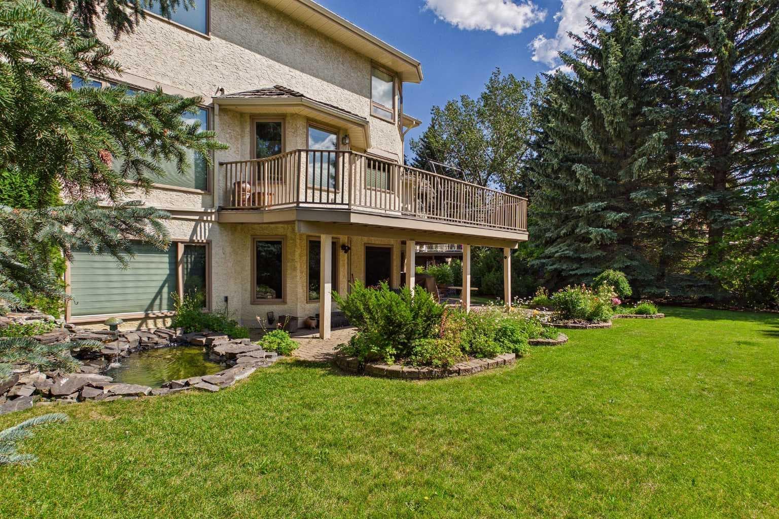 220 Varsity Estates Terrace NW