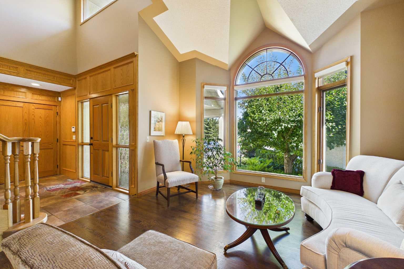 220 Varsity Estates Terrace NW