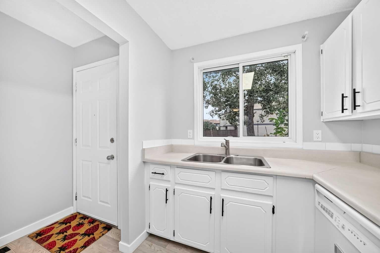 11, 3029 Rundleson Road NE