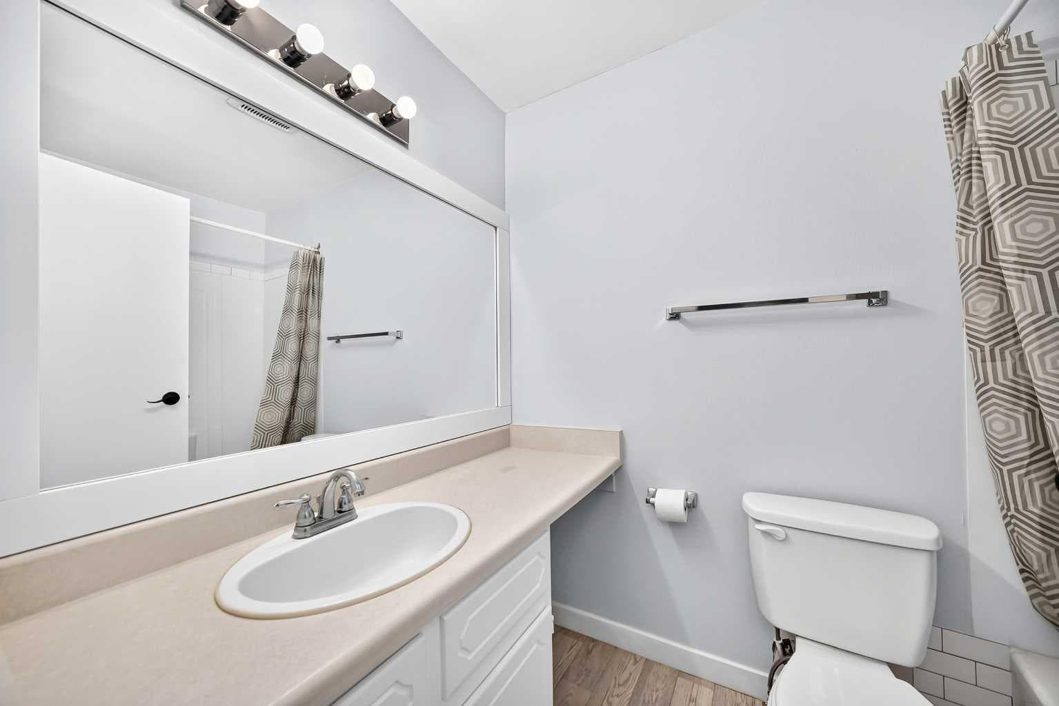 11, 3029 Rundleson Road NE