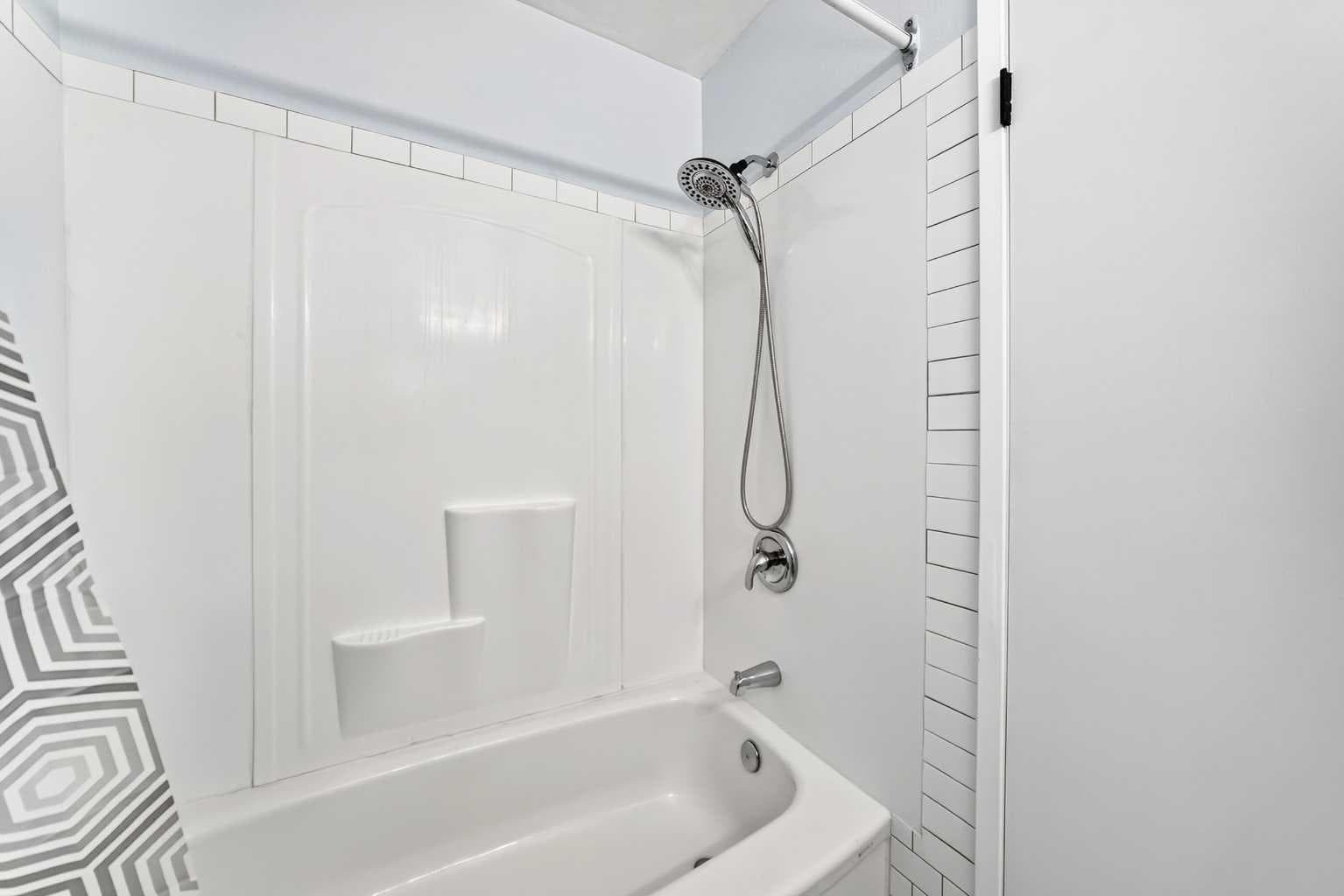 11, 3029 Rundleson Road NE