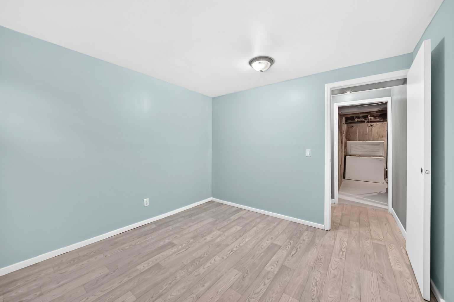 11, 3029 Rundleson Road NE