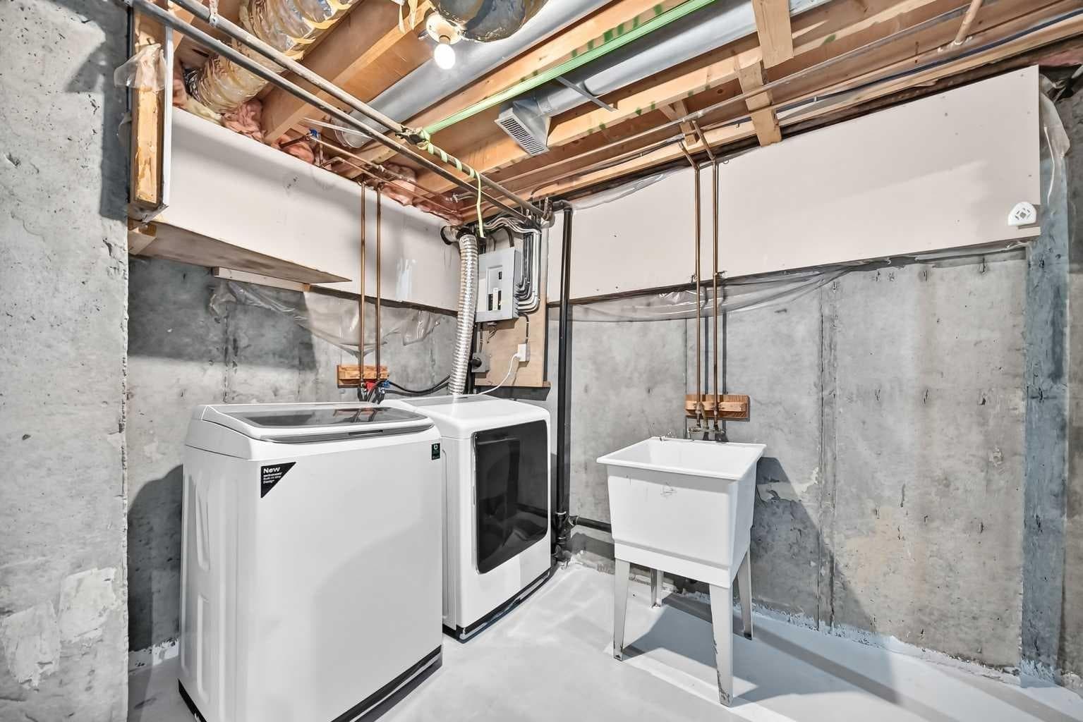 11, 3029 Rundleson Road NE